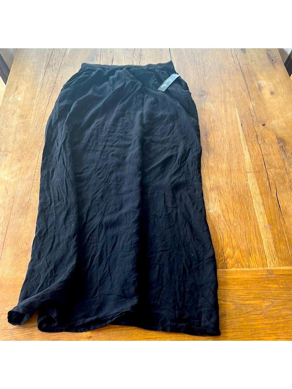 Donna Moore Skirt size xs new with tags